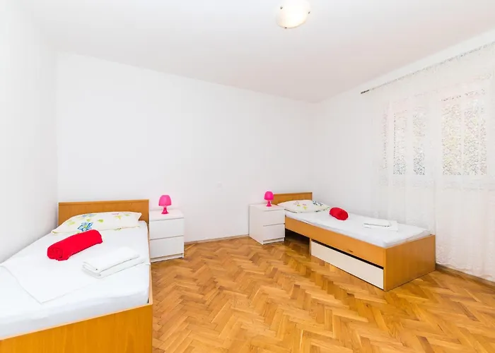 Prázdninový dům Okrug Gornji 51 *