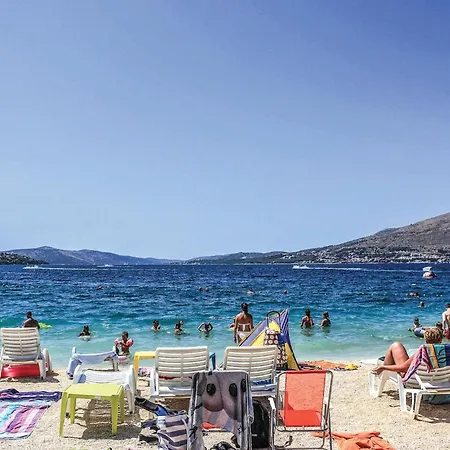 Awesome In Okrug Gornji With Kitchen Holiday home Trogir