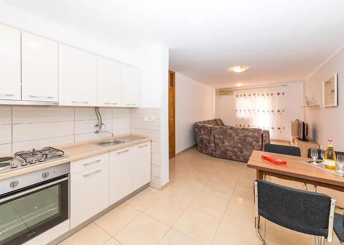 Okrug Gornji 51 *